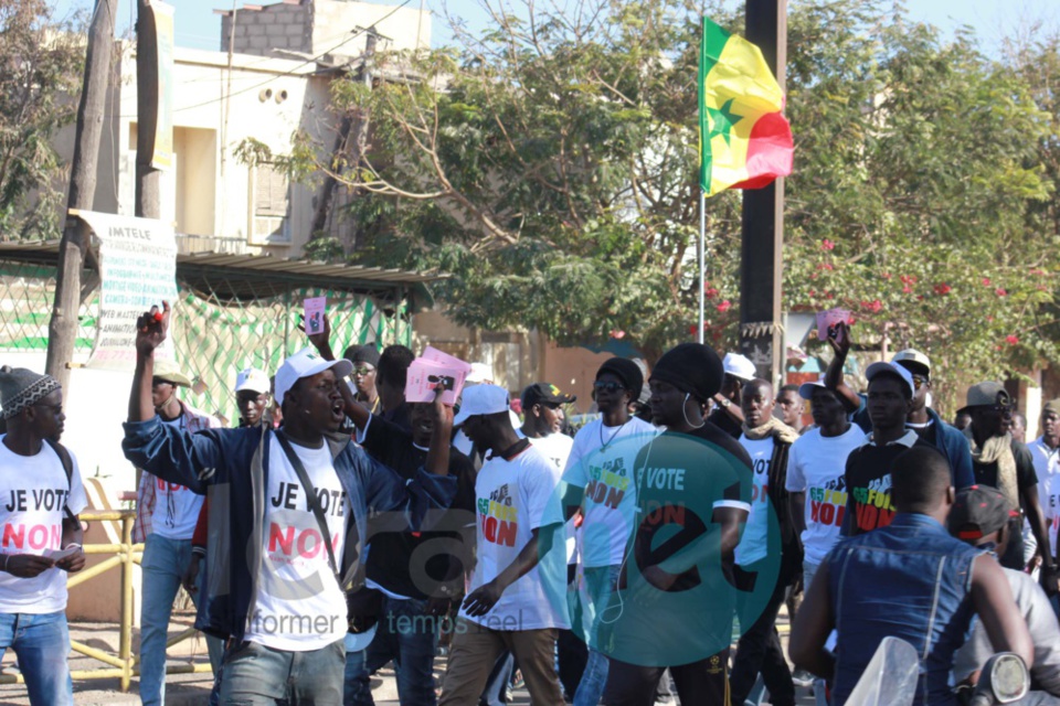 Campagne référendaire –  Le Front Ñaani Bañn  à Colobane, Hlm, Castors Front de terre, Khar Yalla et Grand Yoff