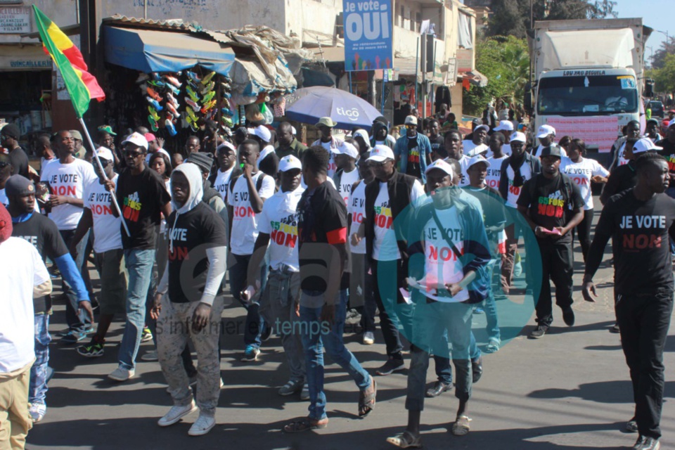 Campagne référendaire –  Le Front Ñaani Bañn  à Colobane, Hlm, Castors Front de terre, Khar Yalla et Grand Yoff