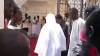 Le fils de Djily Mbaye remet un important lot de matériel au Khalife de Mame Cheikh Mbaye et lui demande de prier pour un Sénégal de paix (Vidéo)