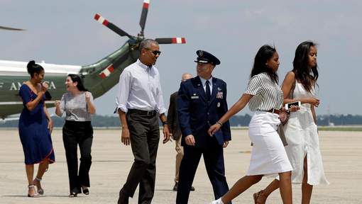 (3 Photos) : Obama et sa famille en vacances pour deux semaines à Martha's Vineyard