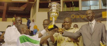 BASKET-FINALE COUPE DU SÉNÉGAL (ASFA-UGB :70-57):L’Asfa brise le rêve des “universitaires“