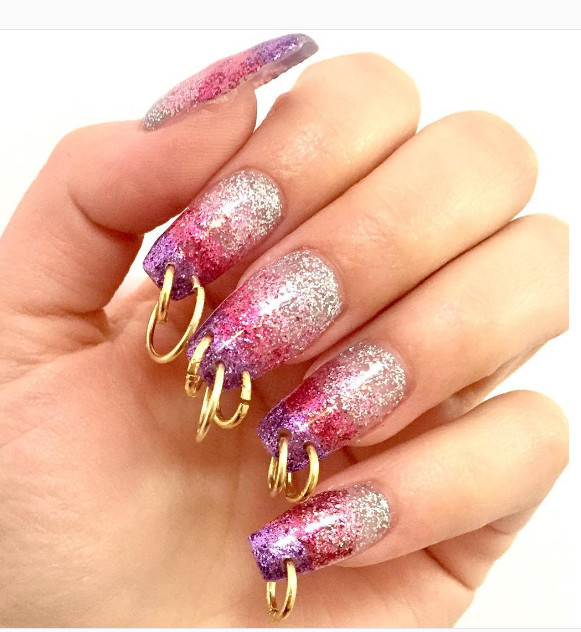 Ongles: trois tendances hyper cool repé­rées sur Insta­gram et décryp­tées par la nail artist, Lili Nguyen