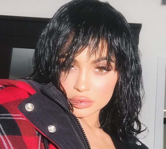 Photo: Kylie Jenner change de tête (et c'est CANON) !