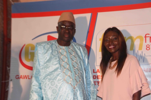 Photos: Moustapha Cissé Lo en visite de courtoisie à Fem fm, la radio de Coumba Gawlo