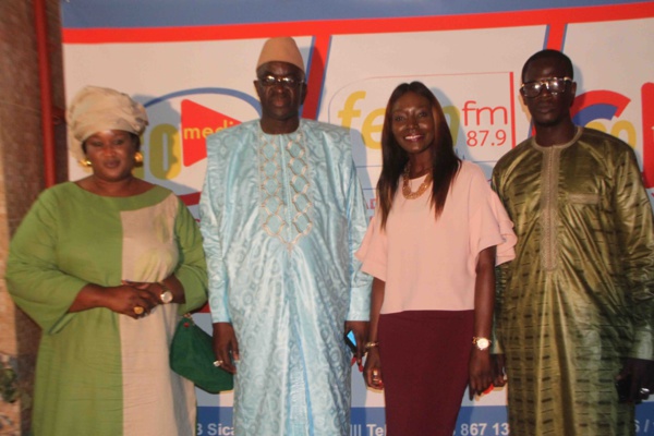 Photos: Moustapha Cissé Lo en visite de courtoisie à Fem fm, la radio de Coumba Gawlo