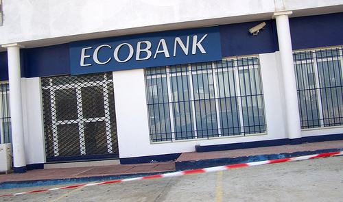 POUR NON-PAIEMENT DES PRIMES DE MOTIVATION : Le Sutsas en sit-in devant les agences d’Ecobank