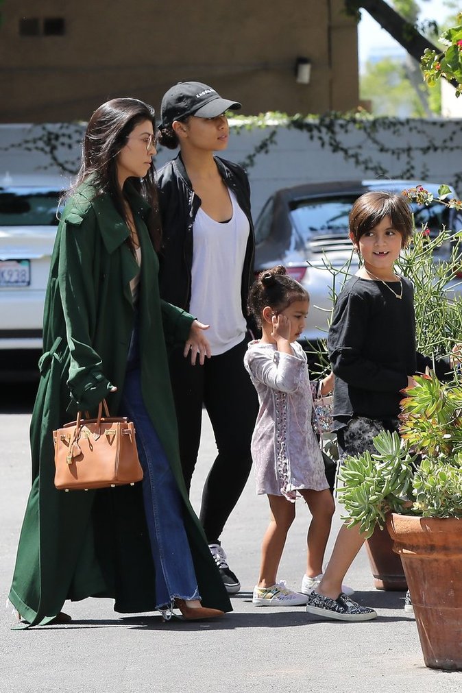 Photos : Saint et North West, les enfants de Kim Kardashan: à Calabasas, la relève est assurée !