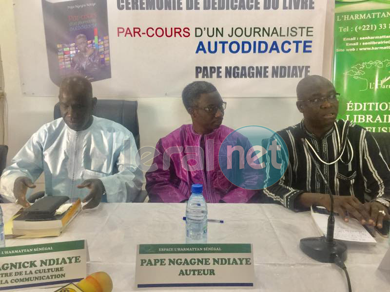 Photos: cérémonie de dédicace du livre "Parcours d'un journaliste autodidacte" de Pape Ngagne Ndiaye