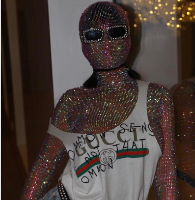 La tenue très étrange de Rihanna à Coachella