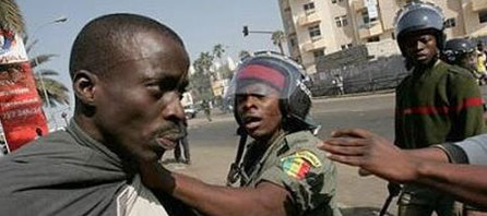 Sénégal – violence électorale : un responsable de l’opposition traqué