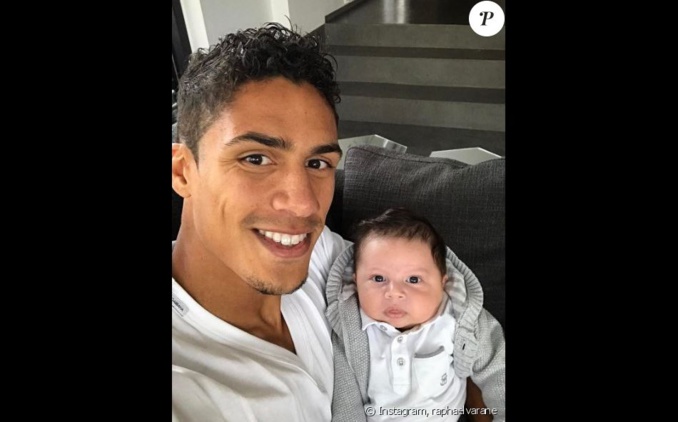 Raphaël Varane : Le jeune papa dévoile le prénom de son fils à croquer