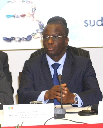 ABDOULAYE DIOP JUSTIFIE LA VENTE DES ACTIONS SONATEL:"Un besoin d’argent explique l’urgence de la vente des actions de l’Etat