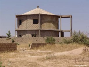 Coup d’arrêt à la construction des villas présidentielles à l’aéroport Léopold Senghor.