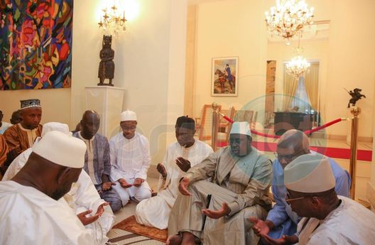 Les lauréats du concours international de récitations du Coran en quelques clichés au palais, le temps d'un Ndogou!!!