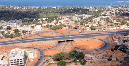 La Banque africaine de développement (BAD) a accordé un prêt de 32 milliards de francs Cfa au Sénégal pour la réalisation de l’autoroute Dakar-Diamniadio.