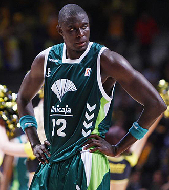 Le basketteur Boniface Ndong  attrait ses bourreaux à la barre