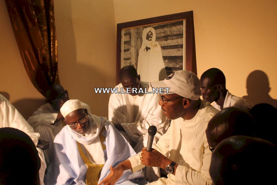 Photos : Thierno Bâ fait un don de 10 tonnes de ciment à la maison de Serigne Touba de Yeumbeul Sud