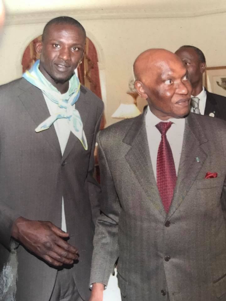 15 photos :  Assane Diouf, la face cachée de l’homme qui insulte Macky Sall et Youssou Ndour 