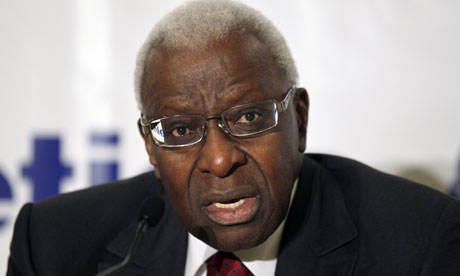 En colère, les avocats de Lamine Diack mettent en garde Papa Massata Diack