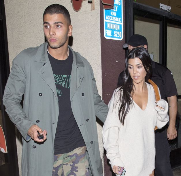 Photos-Kourtney et Younes : invités spéciaux de Kim Kardashian !