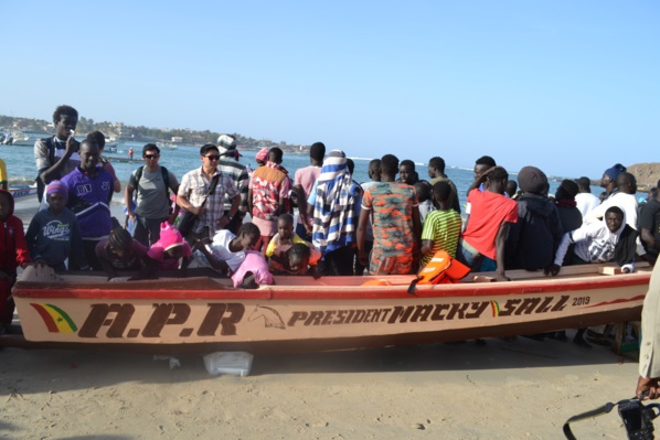 Images - Cérémonie de pose de la première pierre de la Maison des pêcheurs de Ngor