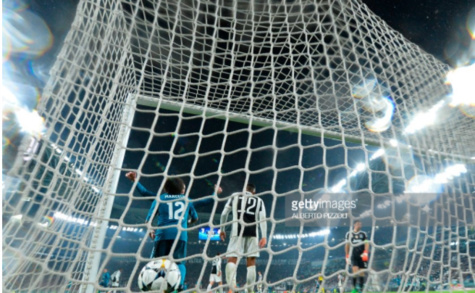 Photo football : Dégustez la reprise acrobatique phénoménale de Cristiano Ronaldo face à Juventus