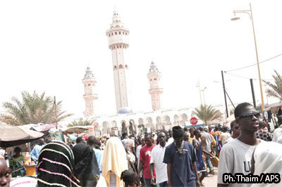 Foule monstre et émotion à Touba, en attendant l’arrivée du chef de l’Etat