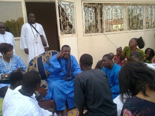 Cheikh Bethio rend visite au nouveau khalife et promet de revenir avec ses fidèles