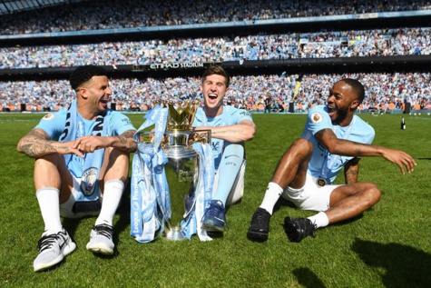 PHOTOS - Manchester City célèbre son titre de champion d’Angleterre