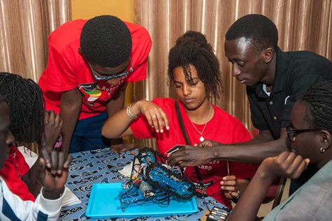 13 photos : Sidy Ndao, le chantre de la robotique scolaire en Afrique 