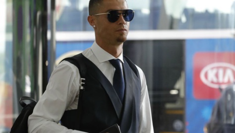 Photos – Arrivée de Cristiano Ronaldo à Turin