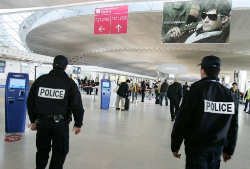 Sénégal: interpellation à Paris d'un officiel visé dans l'enquête du Joola