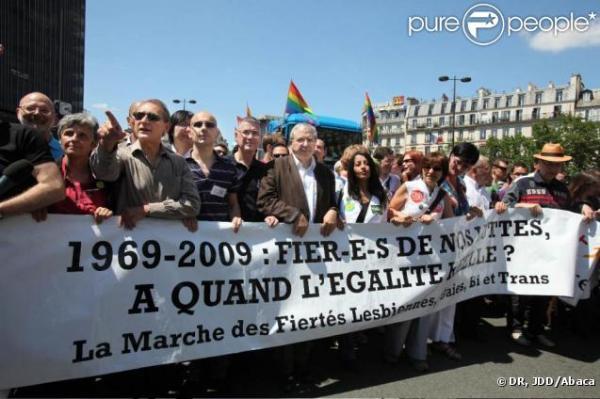 SENEGAL : Les hommes politiques déroulent le tapis rouge au Maire homosexuel de Paris Bertrand Delanoë. Il sera reçu par Wade, Khalifa Sall, Tanor Dieng et Abdoulaye Baldé