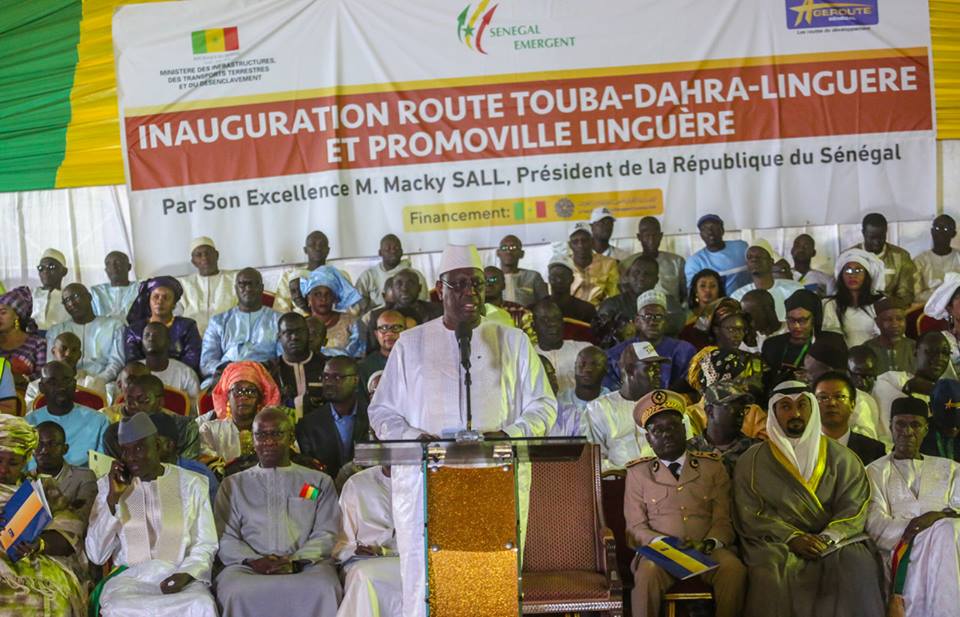 Photos : Macky Sall inaugure la route Touba - Dahra - Linguère et le lycée Alboury Ndiaye de Linguère