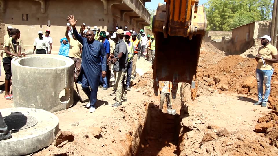 Vidéo: Sidiki Kaba décortique la nouvelle politique d'assainissement de Macky Sall