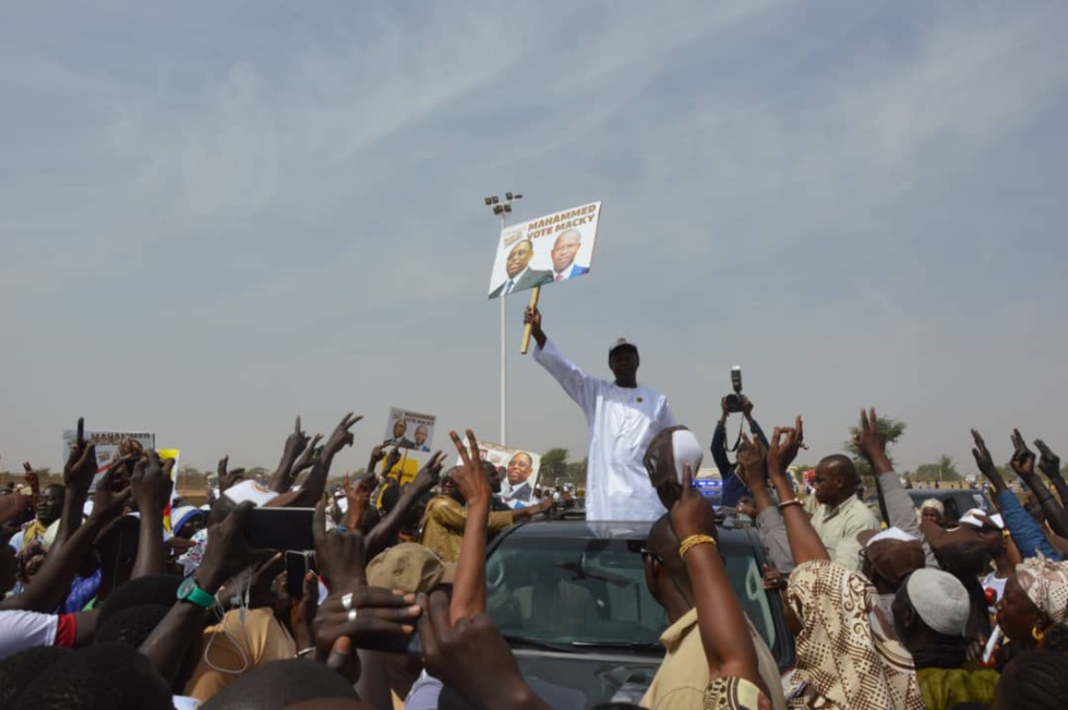 VIDEO - Voici pourquoi une marée humaine a accueilli Macky Sall au fief de son PM Mahammed DIONNE