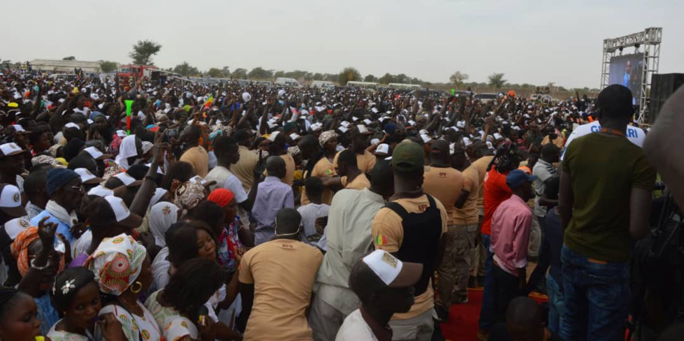 VIDEO - Voici pourquoi une marée humaine a accueilli Macky Sall au fief de son PM Mahammed DIONNE