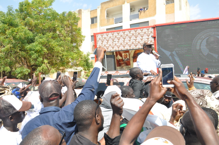 Photos : Cérémonie Sargal des voisins du PR Macky Sall à Fenêtre Mermoz sous la coordination de maître Lika Bâ 