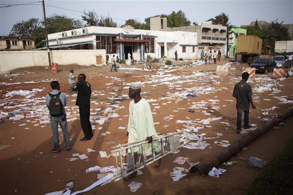 "De la lassitude, les Sénégalais passent à la contestation directe"