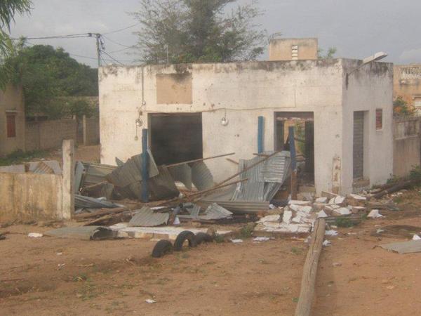 Cinq jours sans électricité : Fimela se révolte et saccage le bureau de la Senelec [Photos]