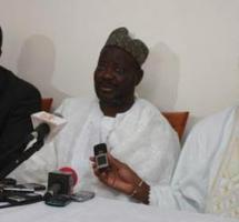 Serigne Mamoune Niasse sera enterré demain : Wade et Idy pour accompagner le marabout dans sa dernière demeure