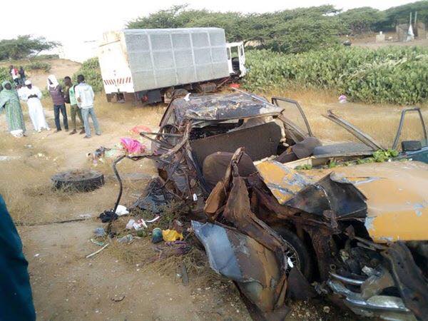 Rao: une violente collision entre un camion et un taxi fait 3 morts et 2 blessés graves