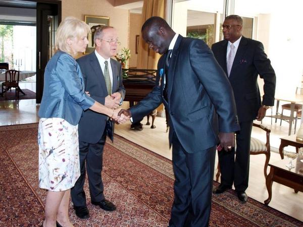 CROIX DU MERITE POLONAISE POUR LE PRESIDENT DU CONSEIL REGIONAL DE DAKAR