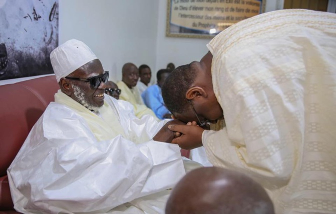 Touba- Macky Sall à Serigne Mountakha Mbacké : « Vous m’aviez confié à Serigne Touba. J’ai réussi à gagner sans bruit ni trompette les élections de février 2019 »