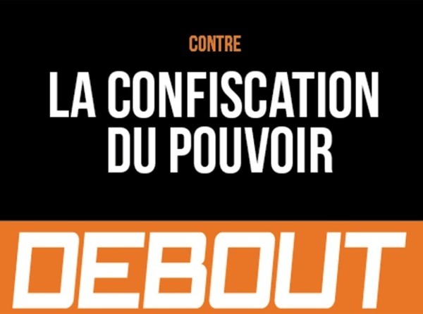 Affiches du Candidat Idrissa Seck :  Panique au sommet face au slogan « Debout »