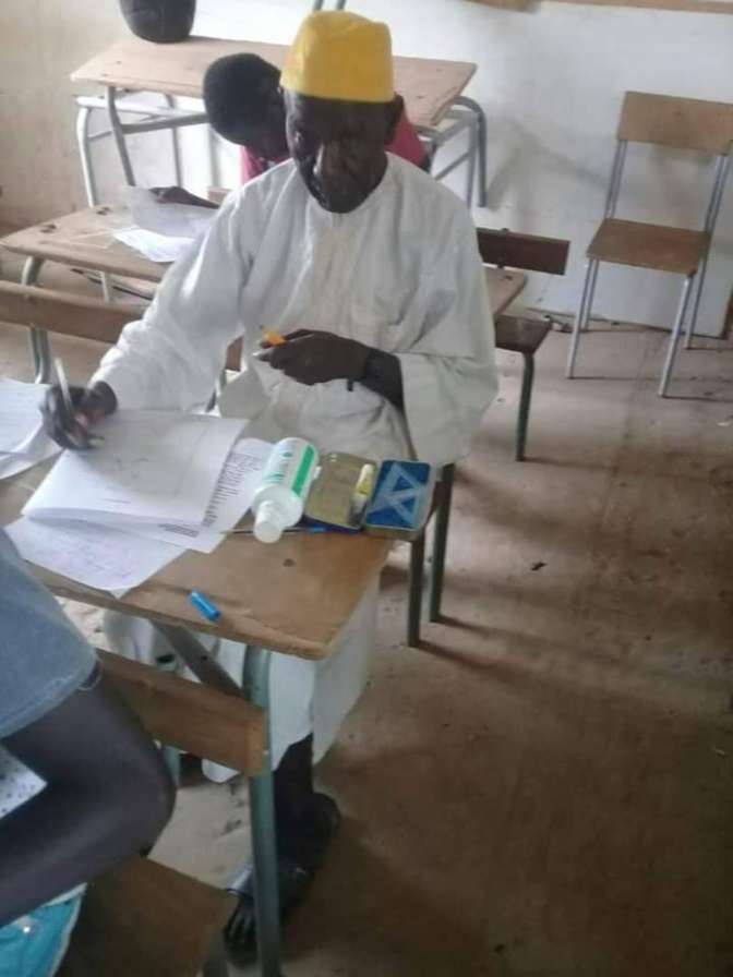 BFEM 2019 : Agé de 72 ans, Vieux Ibrahima Amadou Sy obtient son diplôme