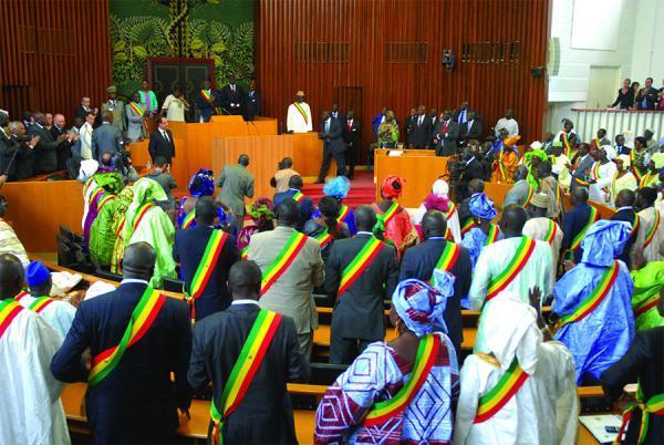 Sénégal: Députés, chargés de mission du Palais et de la Primature sans salaires