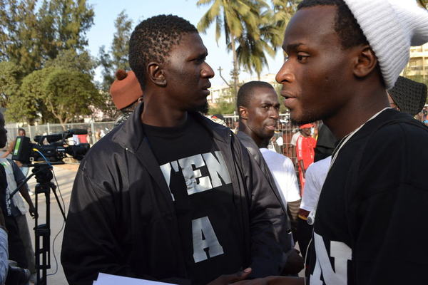 Arrestation de trois leaders de Y'en a marre à Dakar