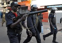 [Vidéos] Nouveaux affrontements entre jeunes et policiers à Dakar