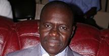 Moubarack Lô de la coalition Macky2012 répond à Farba senghor